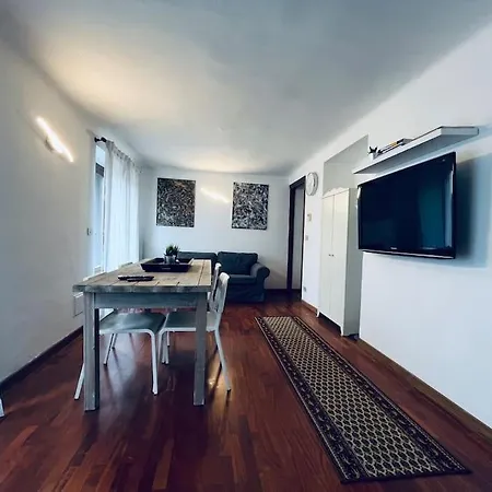 Attico Porta Nuova, Centro Apartament *